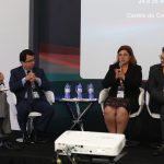 Dânia Fiorin Longhi participando como debatedora na Fenalaw 2017
